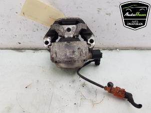 Gebruikte Motorsteun Audi A7 Sportback (4GA/4GF) 3.0 TDI V6 24V Quattro Prijs € 50,00 Margeregeling aangeboden door AutoHam