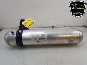 Gebruikte Luchtketel Tesla Model S 75D Prijs € 24,20 Inclusief btw aangeboden door AutoHam