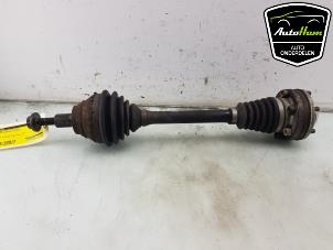 Gebruikte Aandrijfas links-voor Skoda Octavia Combi (1Z5) 1.8 TSI 16V 4x4 Prijs € 45,00 Margeregeling aangeboden door AutoHam