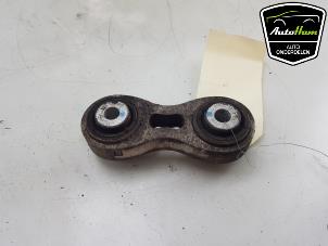 Gebruikte Reactiestang links-achter Tesla Model S 75D Prijs € 24,20 Inclusief btw aangeboden door AutoHam