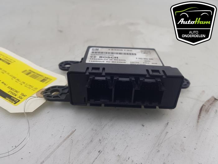 Gebruikte PDC Module Opel Insignia Sports Tourer 1.8 16V Ecotec Prijs € 40,00 Margeregeling aangeboden door AutoHam