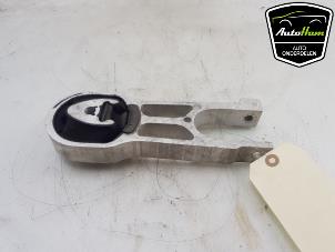 Gebruikte Versnellingsbak Steun Opel Mokka Mokka-e, Electric 50 kWh Prijs € 20,00 Margeregeling aangeboden door AutoHam