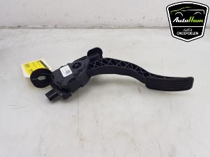 Gebruikte Gaspedaal Tesla Model S 75D Prijs € 24,20 Inclusief btw aangeboden door AutoHam