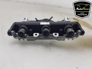 Gebruikte Camera voorzijde Tesla Model 3 Standard RWD Plus, Long Range RWD Prijs € 75,00 Inclusief btw aangeboden door AutoHam