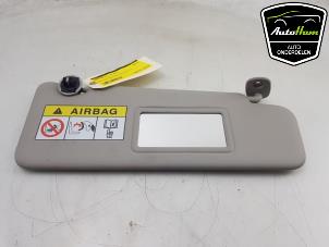 Gebruikte Zonneklep Dacia Duster (SR) 1.0 TCE 12V Prijs € 10,00 Margeregeling aangeboden door AutoHam