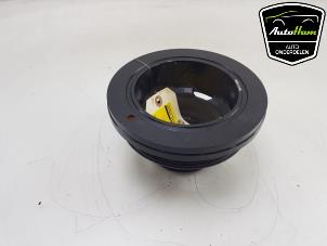 Gebruikte Krukas Poelie Peugeot 3008 II (M4/MC/MJ/MR) 1.2 12V e-THP PureTech 130 Prijs € 25,00 Margeregeling aangeboden door AutoHam