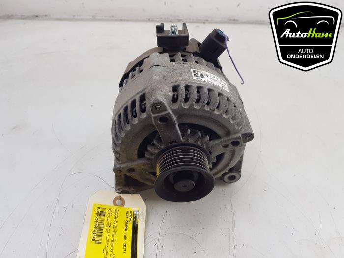 Gebruikte Dynamo Mini Mini (F55) 1.2 12V One Prijs € 35,00 Margeregeling aangeboden door AutoHam