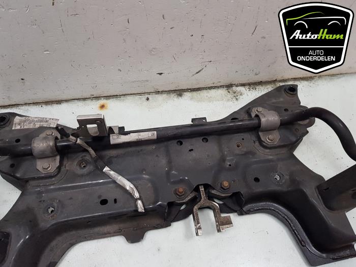 Subframe van een Ford Focus 4 Wagon 1.0 Ti-VCT EcoBoost 12V 125 2019