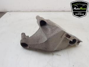 Gebruikte Motorsteun Opel Astra K 1.0 SIDI Turbo 12V Prijs € 15,00 Margeregeling aangeboden door AutoHam