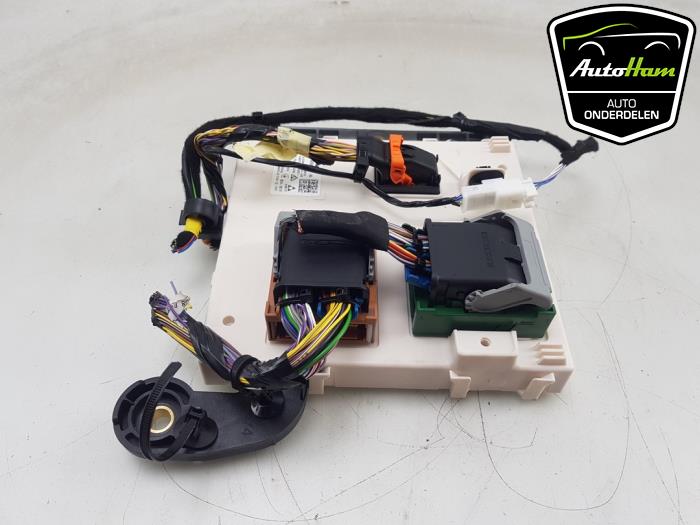 Gebruikte Module Bodycontrol Volvo XC60 II (UZ) 2.0 T6 16V Recharge, Twin Engine AWD Prijs € 150,00 Margeregeling aangeboden door AutoHam