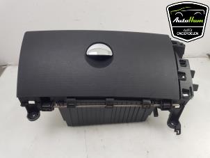 Gebruikte Dashboardkastje Mini Countryman (R60) 1.6 Cooper D Prijs € 75,00 Margeregeling aangeboden door AutoHam