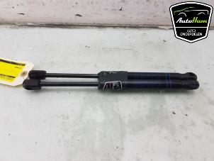 Gebruikte Gasdemper Motorkap Set BMW X3M (F97) 3.0 TwinPower Turbo 24V Competition Prijs € 25,00 Margeregeling aangeboden door AutoHam