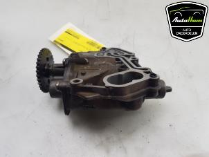 Gebruikte Oliepomp Volkswagen Golf VII (AUA) 1.4 TSI 16V Prijs € 75,00 Margeregeling aangeboden door AutoHam