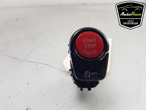 Gebruikte Start/Stop schakelaar BMW X3M (F97) 3.0 TwinPower Turbo 24V Competition Prijs € 50,00 Margeregeling aangeboden door AutoHam