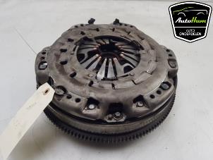 Gebruikte Vliegwiel dubbele massa Mercedes C Estate (S204) 2.2 C-200 CDI 16V . Prijs € 175,00 Margeregeling aangeboden door AutoHam