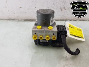 Gebruikte ABS Pomp Alfa Romeo MiTo (955) 0.9 TwinAir Prijs € 95,00 Margeregeling aangeboden door AutoHam