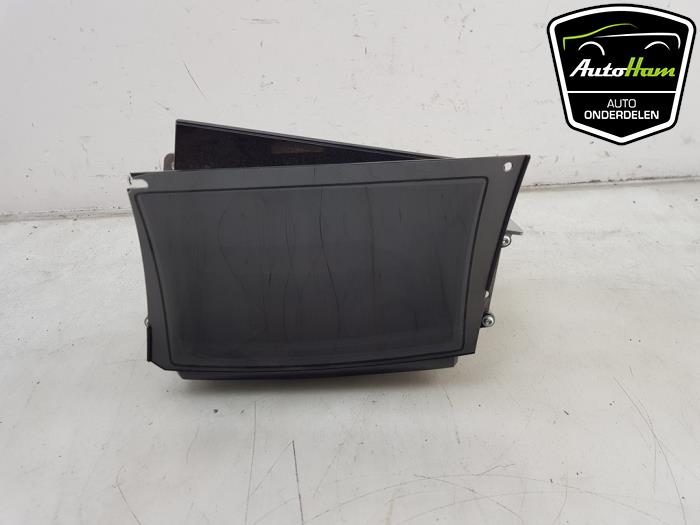Gebruikte Head-up display Mercedes C (W205) C-350 e 2.0 16V Prijs € 195,00 Margeregeling aangeboden door AutoHam