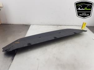 Gebruikte Bumperdeel midden-voor Skoda Kodiaq 1.5 TSI 150 ACT 16V Prijs € 25,00 Margeregeling aangeboden door AutoHam