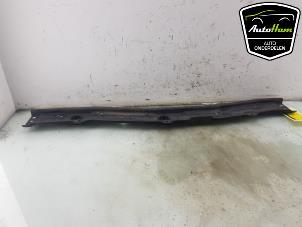 Gebruikte Radiateurbalk Suzuki Alto 1.0 12V Prijs € 35,00 Margeregeling aangeboden door AutoHam