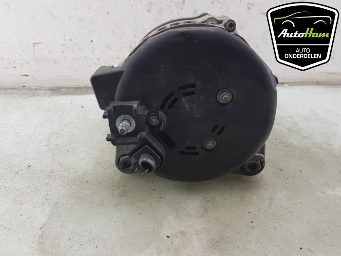 Dynamo van een Porsche Panamera (971G) 3.0 V6 24V 2018