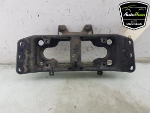 Gebruikte Versnellingsbak Steun Porsche Panamera (971G) 3.0 V6 24V Prijs € 95,00 Margeregeling aangeboden door AutoHam