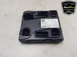 Computer Body Control van een Porsche Taycan (Y1A) 4S 2021