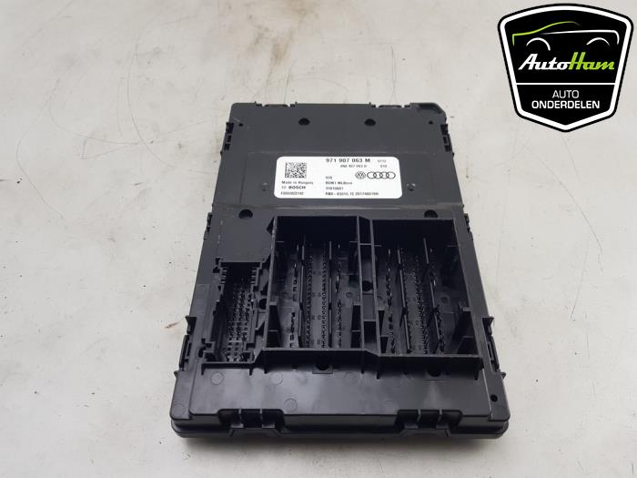 Gebruikte Bodycontrol Module Porsche Taycan (Y1A) 4S Prijs € 175,00 Margeregeling aangeboden door AutoHam