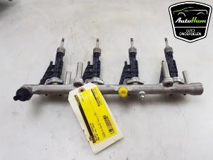 Gebruikte Injector brug BMW X2 (F39) sDrive 20i 2.0 16V Twin Power Turbo Prijs € 100,00 Margeregeling aangeboden door AutoHam