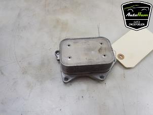 Gebruikte Oliekoeler Mercedes CLA (117.3) 1.6 CLA-180 16V Prijs € 25,00 Margeregeling aangeboden door AutoHam