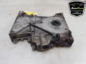 Gebruikte Distributiedeksel Mercedes CLA (117.3) 1.6 CLA-180 16V Prijs € 50,00 Margeregeling aangeboden door AutoHam