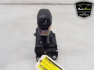 Gebruikte Selectiehendel automaat Porsche Panamera (971G) 3.0 V6 24V Prijs € 225,00 Margeregeling aangeboden door AutoHam