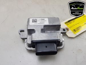 Gebruikte Brandstofpomp module Opel Astra K Sports Tourer 1.6 CDTI 136 16V Prijs € 20,00 Margeregeling aangeboden door AutoHam