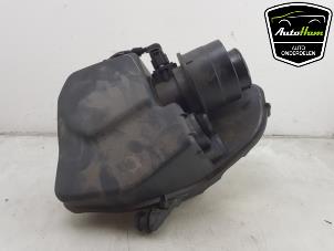 Gebruikte Luchtfilterhuis Opel Astra K 1.6 CDTI 136 16V Prijs € 35,00 Margeregeling aangeboden door AutoHam