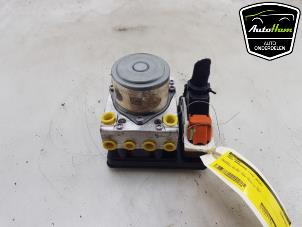 Gebruikte ABS Pomp Jeep Renegade (BU) 1.4 Multi Air 16V Prijs op aanvraag aangeboden door AutoHam