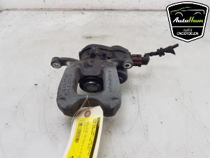 Gebruikte Remklauw (Tang) links-achter Jeep Renegade (BU) 1.4 Multi Air 16V Prijs € 75,00 Margeregeling aangeboden door AutoHam