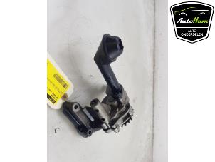 Gebruikte Oliepomp Volkswagen Caddy III (2KA,2KH,2CA,2CH) 1.9 TDI Prijs € 50,00 Margeregeling aangeboden door AutoHam