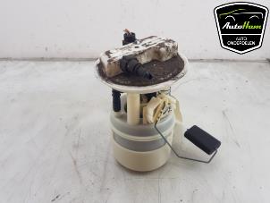 Gebruikte Tank element Pomp Renault Clio II (BB/CB) 1.2 16V Prijs € 20,00 Margeregeling aangeboden door AutoHam
