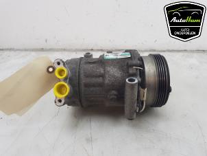 Gebruikte Pomp Airco Renault Clio II (BB/CB) 1.2 16V Prijs € 50,00 Margeregeling aangeboden door AutoHam