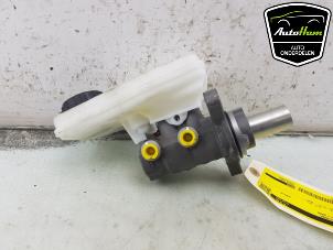 Gebruikte Hoofdremcilinder Tesla Model Y (5YJY) Long Range 72kWh Prijs € 90,75 Inclusief btw aangeboden door AutoHam