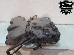 Gebruikte Adblue tank Volkswagen Crafter (SY) 2.0 TDI FWD Prijs € 332,75 Inclusief btw aangeboden door AutoHam