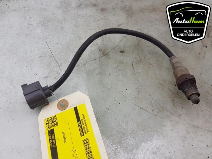 Lambda Sonde van een Mercedes-Benz CLA (117.3) 1.6 CLA-180 16V 2016