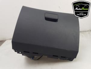 Gebruikte Dashboardkastje Mercedes CLA (117.3) 1.6 CLA-180 16V Prijs € 75,00 Margeregeling aangeboden door AutoHam