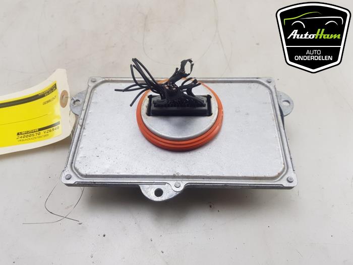 Gebruikte Module LED koplamp Peugeot 208 II (UB/UH/UP) e-208 50 kWh Prijs € 35,00 Margeregeling aangeboden door AutoHam