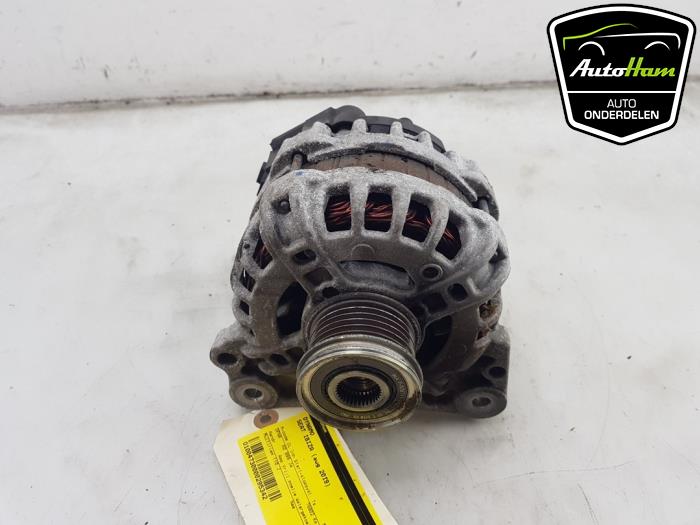 Gebruikte Dynamo Seat Ibiza V (KJB) 1.0 MPI 12V Prijs € 35,00 Margeregeling aangeboden door AutoHam