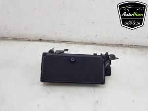 Gebruikte Camera voorzijde Volvo V60 II (ZW) 2.0 T6 16V Twin Engine Prijs € 175,00 Margeregeling aangeboden door AutoHam