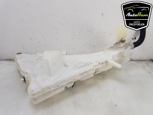 Gebruikte Ruitensproeiertank voor BMW X5 (F15) xDrive 40e 2.0 Prijs € 30,00 Margeregeling aangeboden door AutoHam