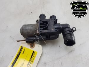 Gebruikte Extra waterpomp BMW X5 (F15) xDrive 40e 2.0 Prijs € 50,00 Margeregeling aangeboden door AutoHam