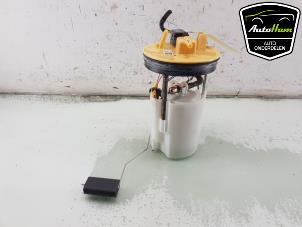 Gebruikte Tank element Pomp Ford Focus 4 Wagon 1.0 EcoBoost 12V Hybrid 125 Prijs € 70,00 Margeregeling aangeboden door AutoHam