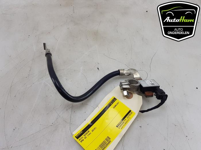Gebruikte Accu sensor BMW X5 (F15) xDrive 40e 2.0 Prijs € 25,00 Margeregeling aangeboden door AutoHam