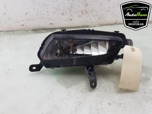 Gebruikte Mistlamp rechts-voor Opel Astra K Sports Tourer 1.0 ECOTEC Direct Injection Turbo 12V Prijs € 25,00 Margeregeling aangeboden door AutoHam
